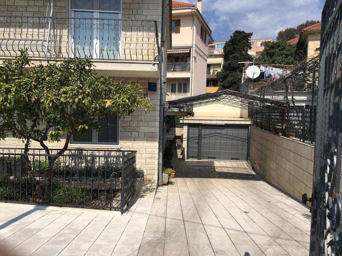 Apartments Ursic Split Exterior photo